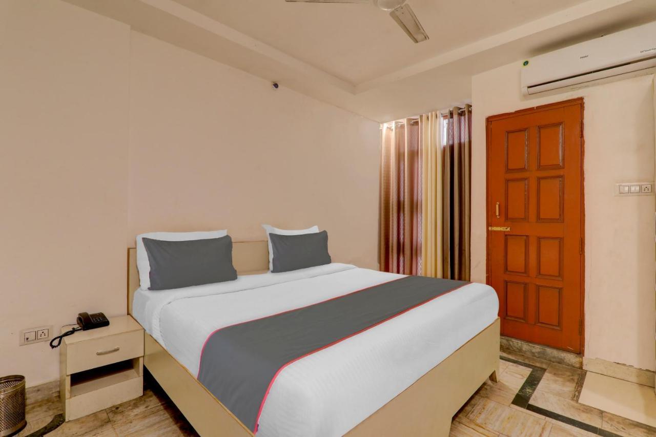 Hotel Collection O Premier Near Hazratganj Lucknow Exterior foto