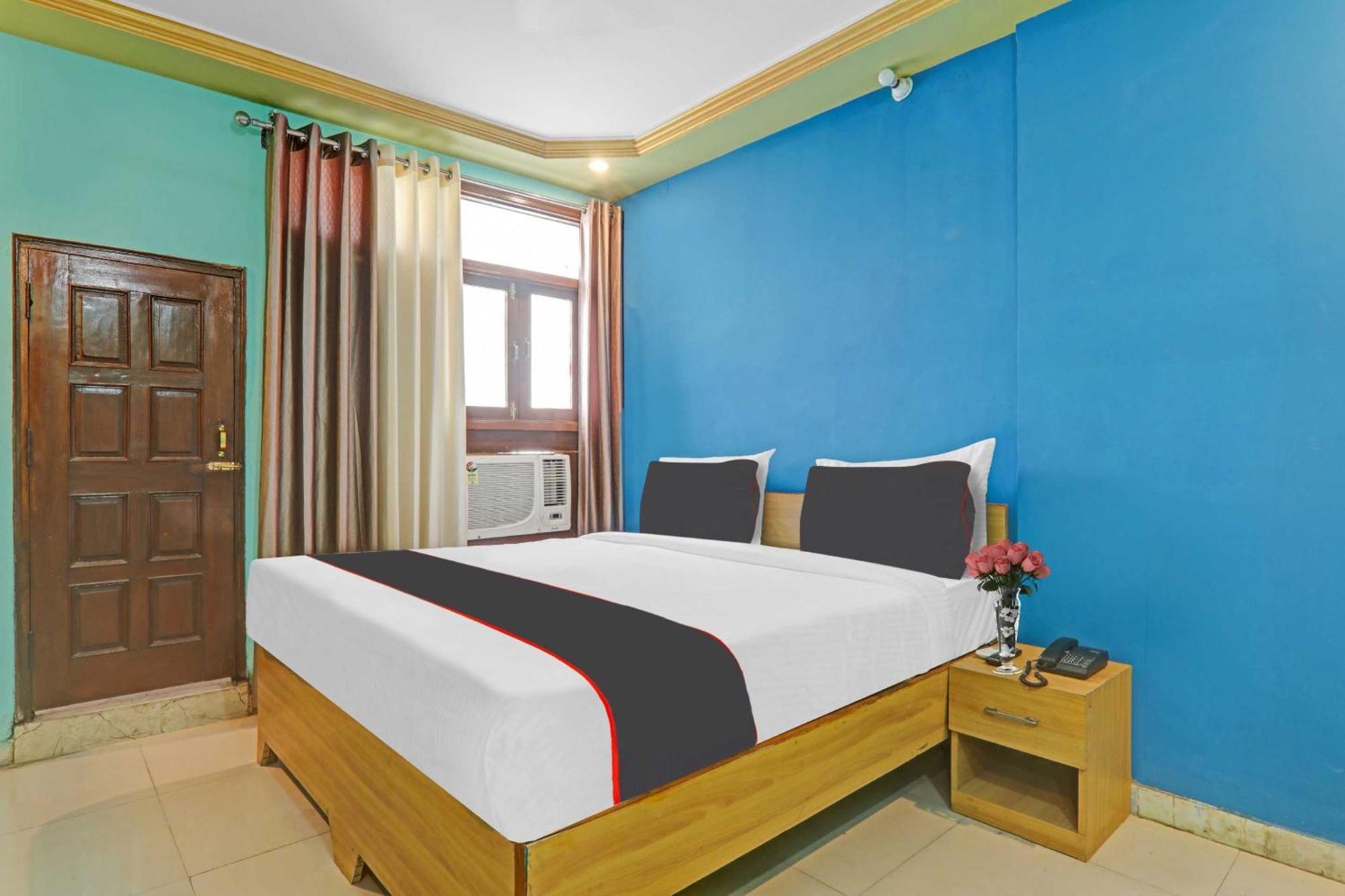 Hotel Collection O Premier Near Hazratganj Lucknow Exterior foto