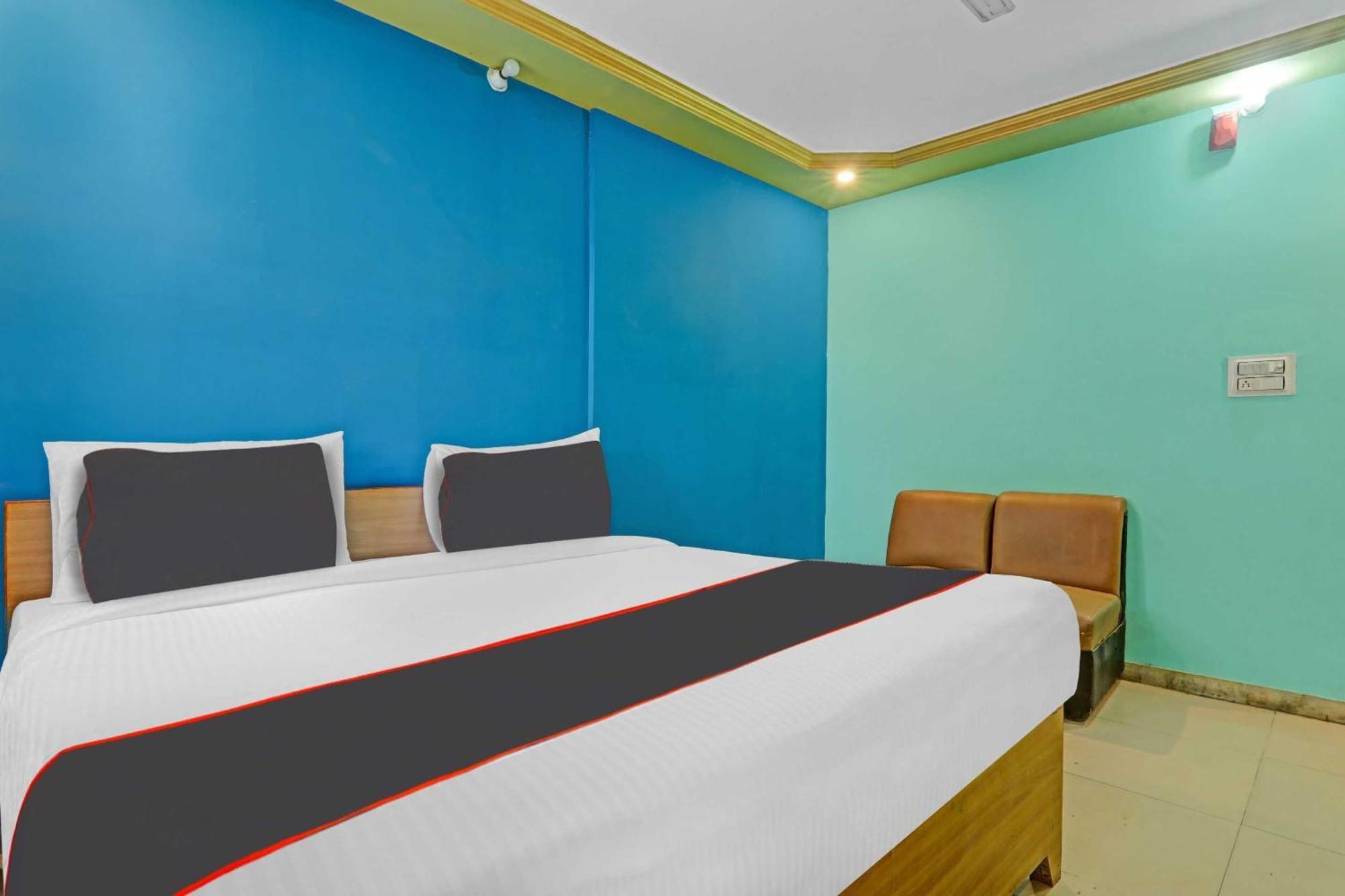 Hotel Collection O Premier Near Hazratganj Lucknow Exterior foto