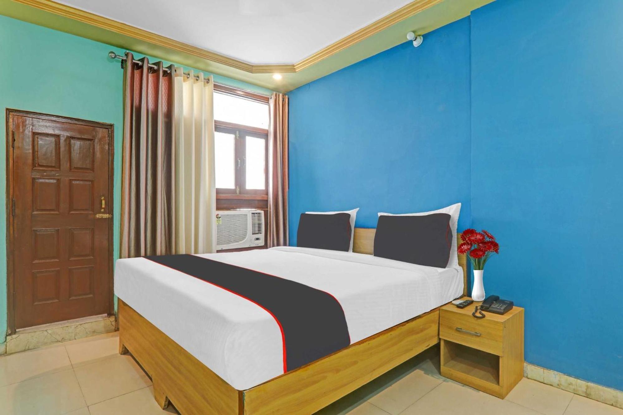 Hotel Collection O Premier Near Hazratganj Lucknow Exterior foto
