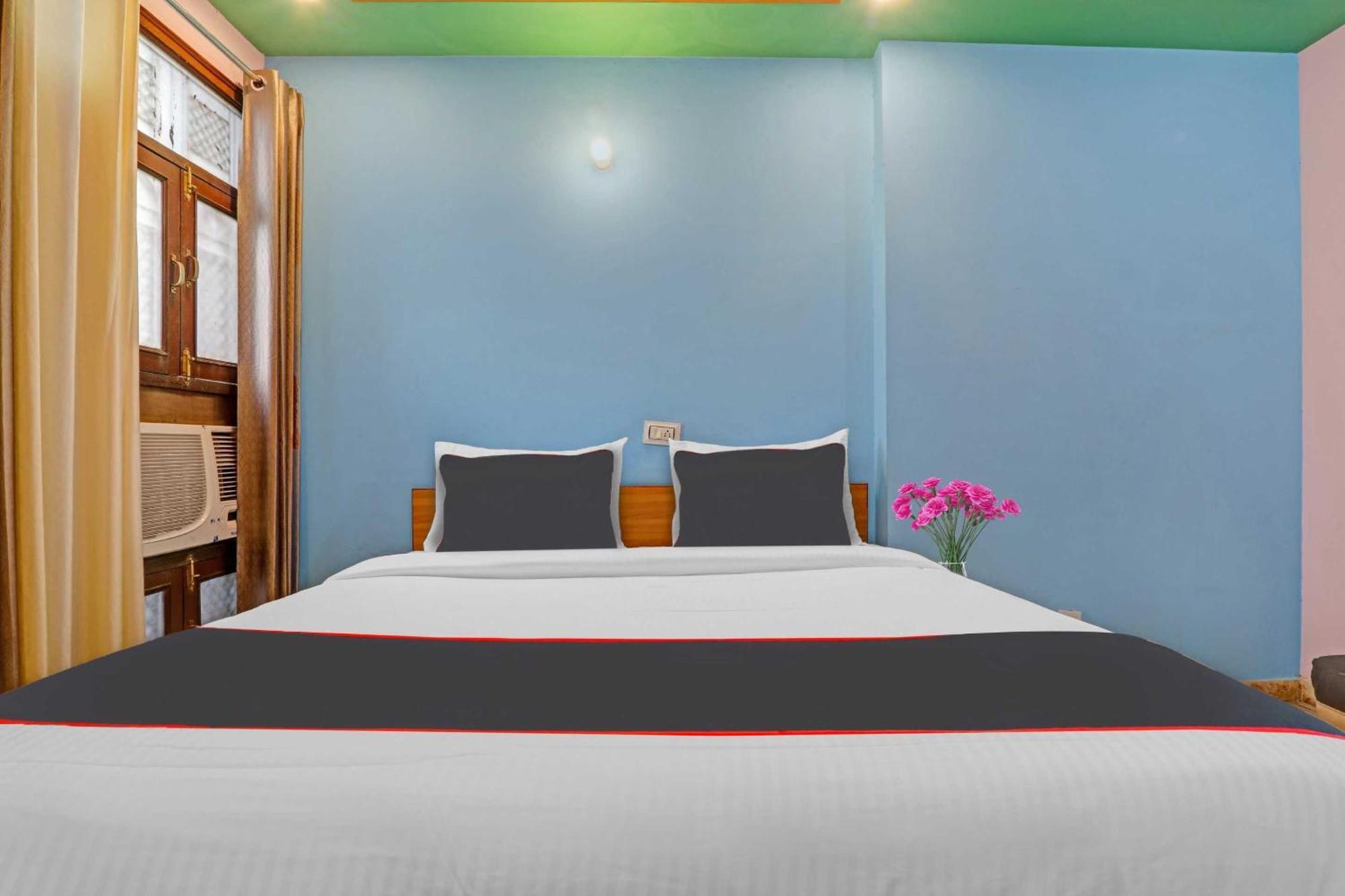 Hotel Collection O Premier Near Hazratganj Lucknow Exterior foto