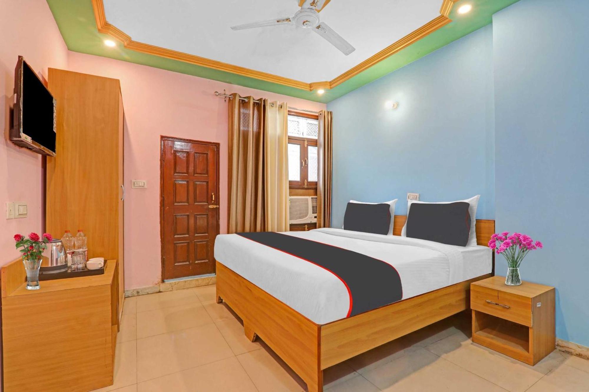 Hotel Collection O Premier Near Hazratganj Lucknow Exterior foto