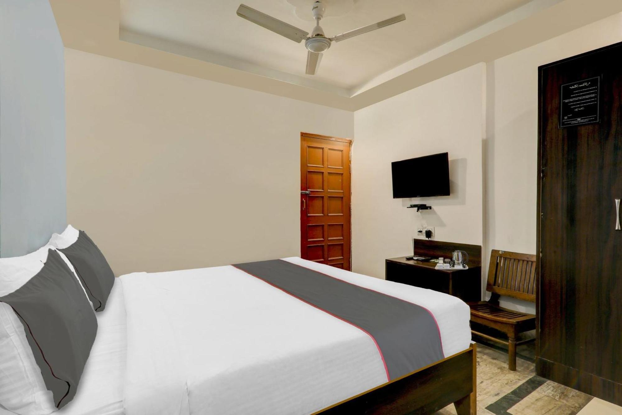 Hotel Collection O Premier Near Hazratganj Lucknow Exterior foto